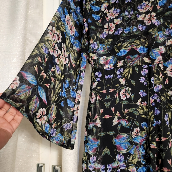 Show me your MuMu romper (small) - Picture 7 of 11